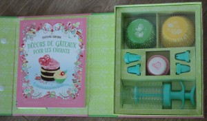Coffret décors de gâteaux pour les enfants éditions Usborne