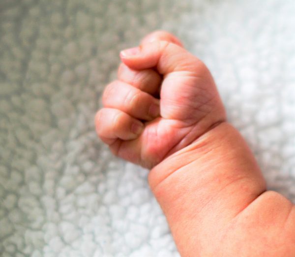 Développement de la préhension de bébé lors de la DME Développement de la préhension de bébé lors de la DME